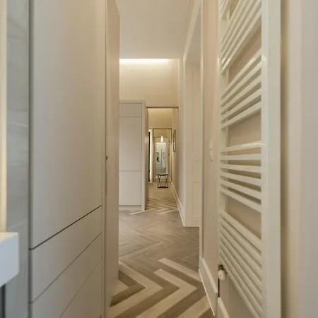 Luxe 3bed 3bath Steps To New York Cafe & Szimpla Kert