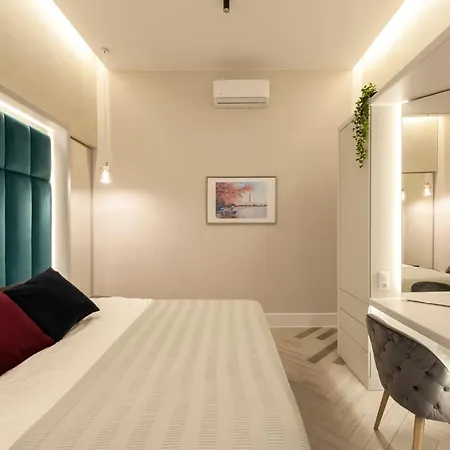 Luxe 3bed 3bath Steps To New York Cafe & Szimpla Kert *