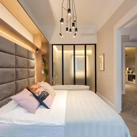 דירה Luxe 3bed 3bath Steps To New York Cafe & Szimpla Kert