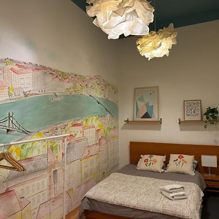 Charm In Bustling 7th District Apartment Budapest