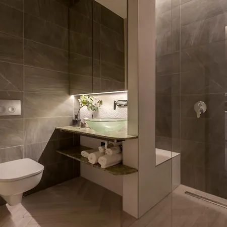 Apartament Luxe 3bed 3bath Steps To New York Cafe & Szimpla Kert