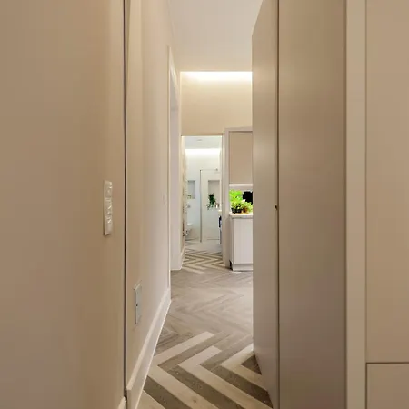 Luxe 3bed 3bath Steps To New York Cafe & Szimpla Kert Daire Budapeşte